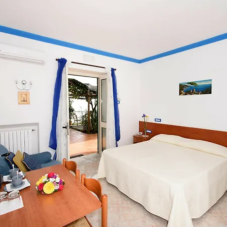 Oda ve Kahvaltı B&B Ravello Rooms 3*
