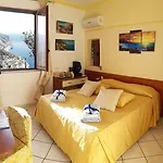 B&B Ravello Rooms 3*