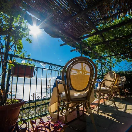 拉维罗客房住宿加早餐酒店 3* 拉维罗