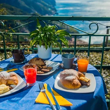 فندق مبيت وإفطار بي أند بي رافيلو روومز