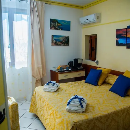 B&B Ravello Rooms Bed and Breakfast Ραβέλλο
