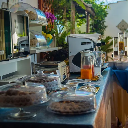 بي أند بي رافيلو روومز فندق مبيت وإفطار 3*