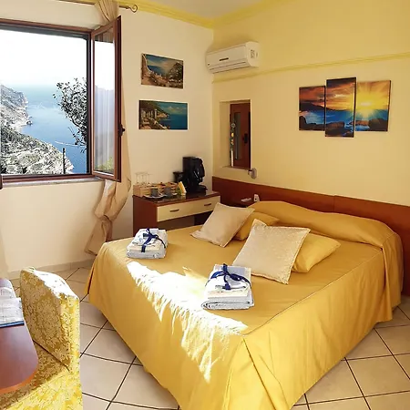 B&B Ravello Rooms 3*