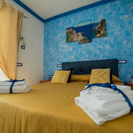 לינה וארוחת בוקר B&B Ravello Rooms