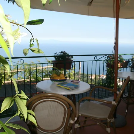 B&B Ravello Rooms Bed and Breakfast