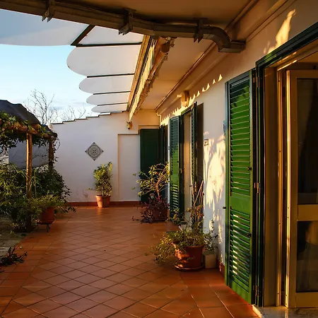 B&B Ravello Rooms Bed and Breakfast Ραβέλλο